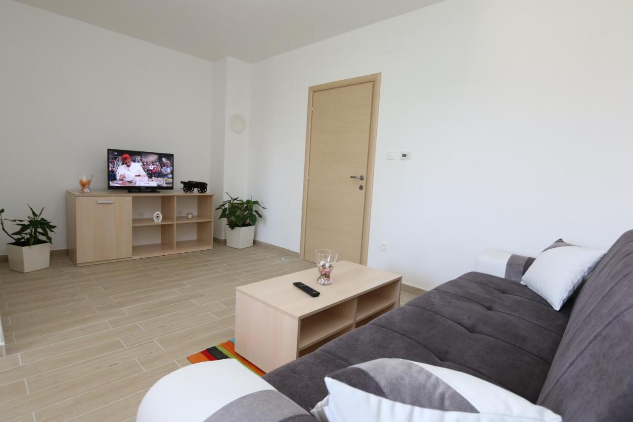Apartments Sucic Iva I Tea Soline  Luaran gambar