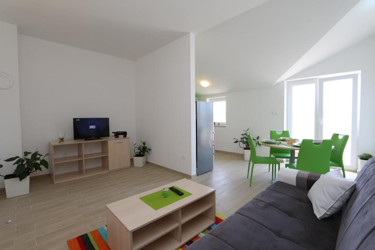 Apartments Sucic Iva I Tea Soline  Luaran gambar