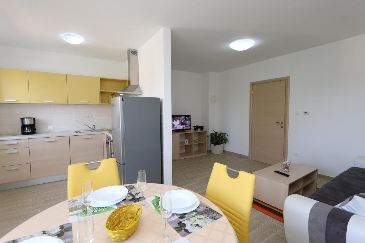 Apartments Sucic Iva I Tea Soline  Luaran gambar
