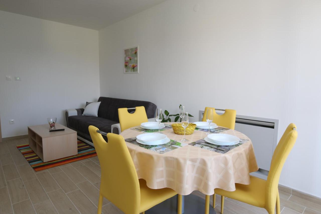 Apartments Sucic Iva I Tea Soline  Luaran gambar