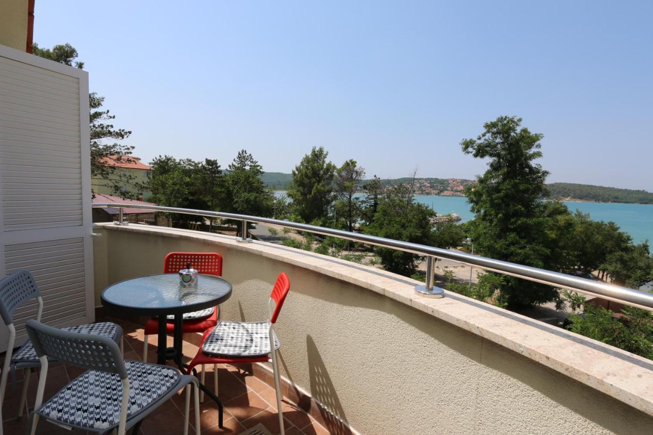 Apartments Sucic Iva I Tea Soline  Luaran gambar